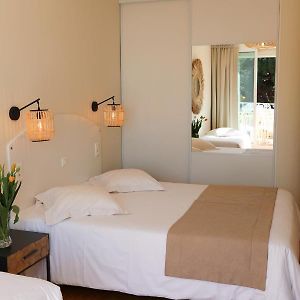 Chambre Triple au Premier Étage